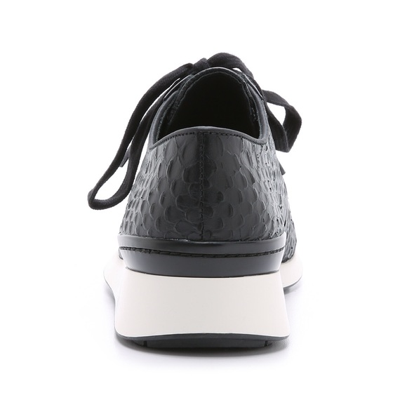 Vince Rayner Croc Embossed Sneaker - Picture 3 of 6
